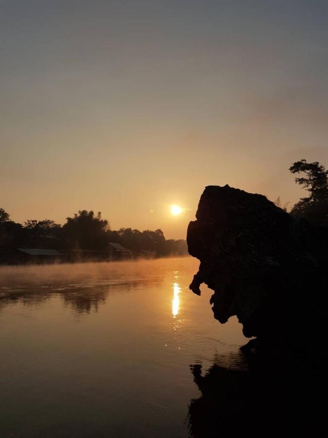 Rimwang The River Life Hotel Sai Yok Exterior photo